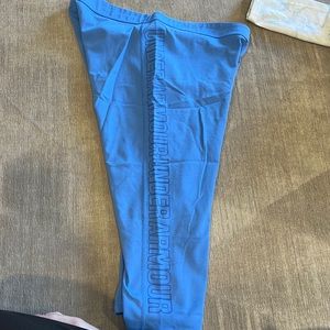 Under armour cropped leggings